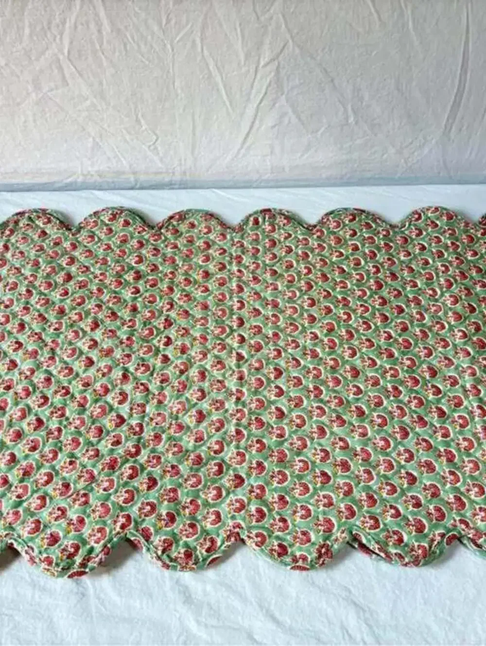 Long Reversible Quilted Scalloped Table Runner